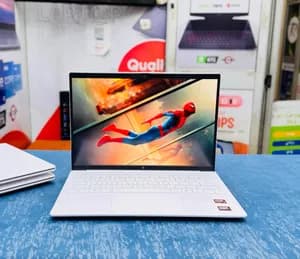 HP OmniBook 7 Aero 13.3" 32GB DDR5