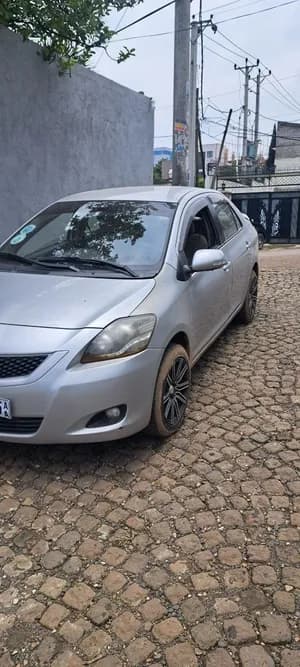 Toyota Yaris Belta 1.0L 2011 used