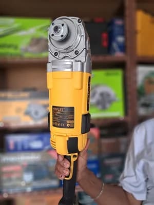 ዲዋልት 2400w