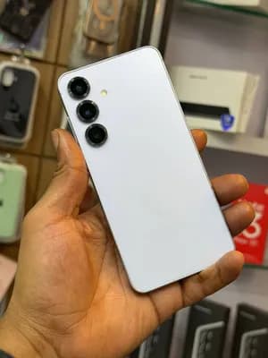 Samsung s25 256gb 12gb Ram