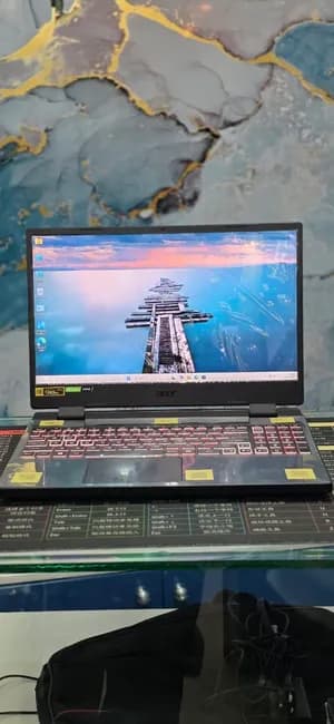 Acer Nitro V15 512GB SSD 16GB RAM