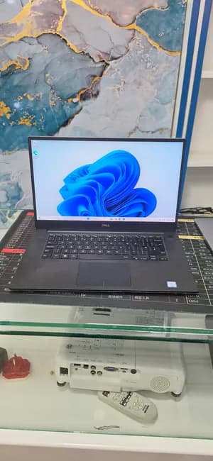 Dell XPS gaming laptop 16GB 512GB