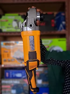 Incco 2400W Generator
