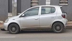 Toyota Vitz 2001