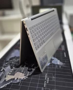 Dell Inspiron 15 2 in 1 8GB DDR4 256GB SSD