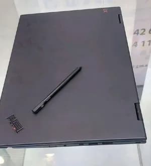 Lenovo Yoga x390 512GB SSD 16GB RAM