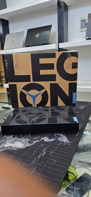 LENOVO LEGION R9000