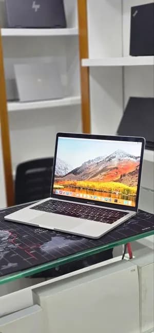 MacBook Pro i7 2019