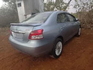 Yaris Belta 2010 Automatic