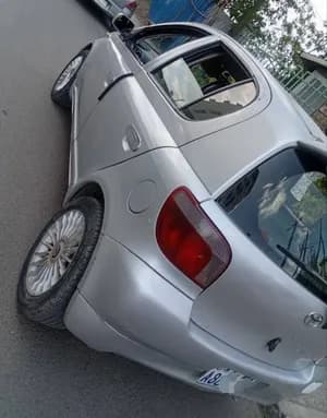 Toyota vitz 2001 1.0L 4-Cylinder