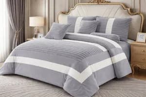 Seven Pcs Comforter set